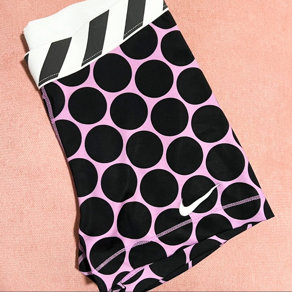 Nike Pro Shorts Spandex Polka Dot Size M